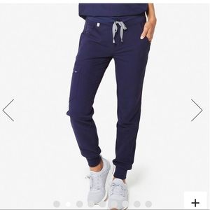 BRAND NEW WITH TAGS - FIGS jogger pants!!